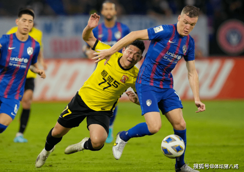 包含赛地聚焦：亚冠赛后热度飙升，克里夫兰骑士防线松动，话题不断，球探报告显示潜力的词条