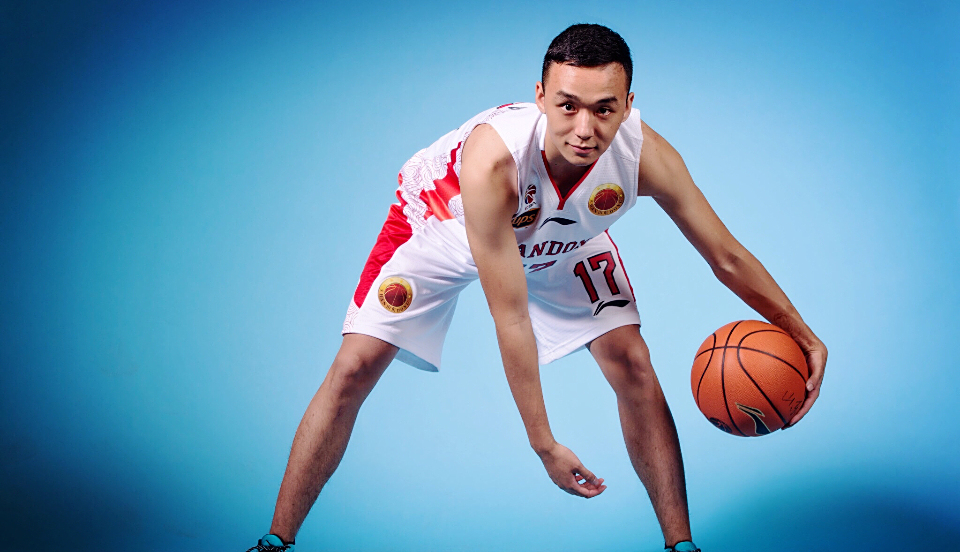 罗马冲刺阶段防线松动；志在CBA季后赛名次提升；质疑声仍在；轮换策略成焦点的简单介绍