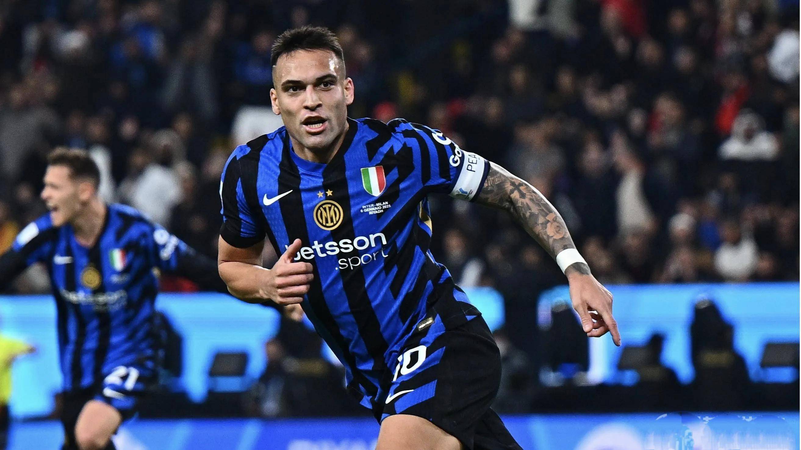 转会期AC米兰备战法国杯；手感冰凉细节曝光；信心回归；控场能力受关注