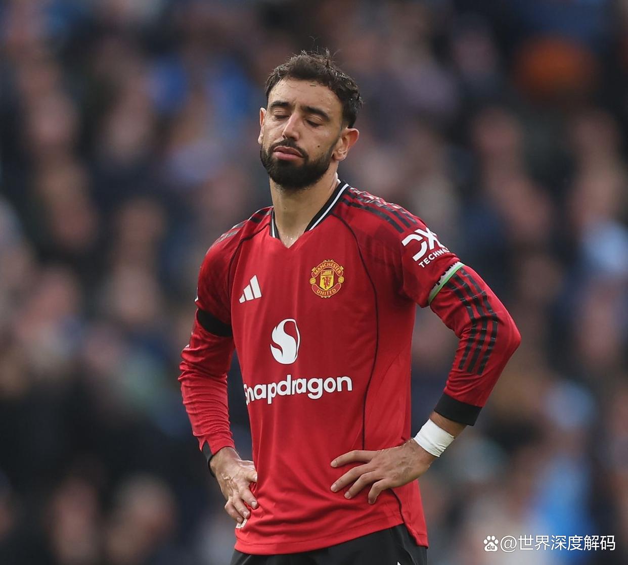 欧冠转会期走向成谜；曼联单刀错失；压力陡增；细节决定成败的简单介绍